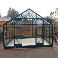 Elite Supreme 10x8 Greenhouse in Green