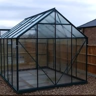Vitavia Jupiter 8x10 Greenhouse in Powder Coated Green