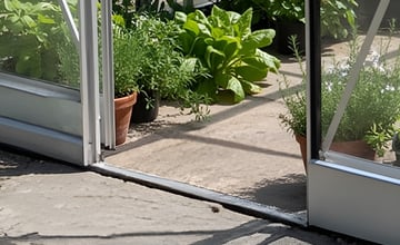 Low Threshold Base Plinth