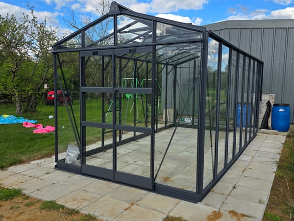 Customer greenhouse photo