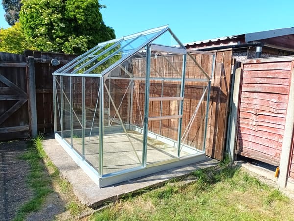 Greenhouse from Hull, United Kingdom